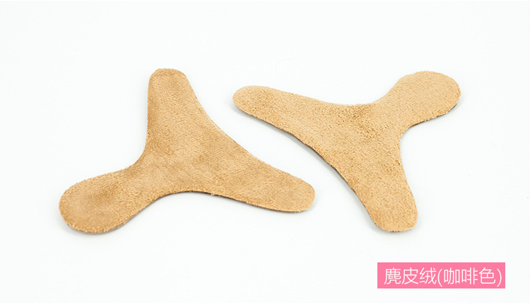 毛絨咖啡色三角硅膠后跟墊實拍圖
